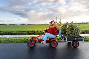 Kerstbomen verbranding Broek in Waterland-1